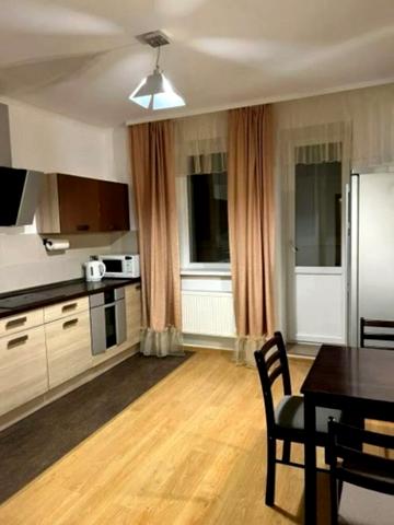 Голосіївська вул., 13