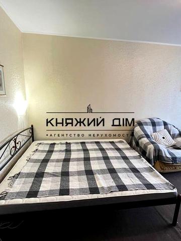 Оболонський просп., 18-А