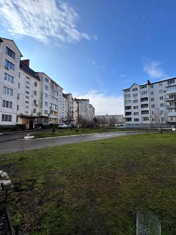 Чорноморська вул., 111