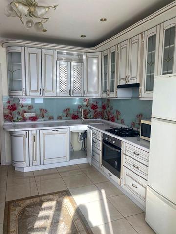 Зарічанська вул., 9