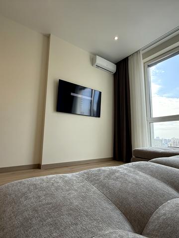 Бульварно-Кудрявська вул. (Воровського), 17-Б