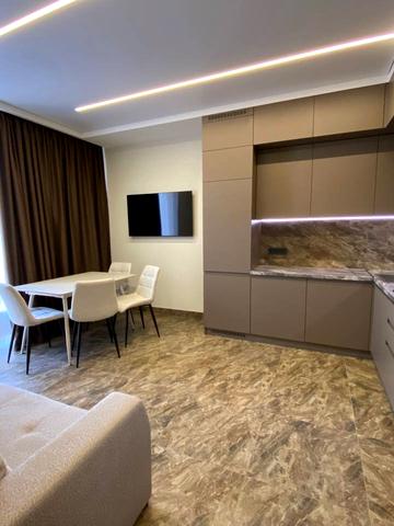 Набережна Перемоги вул., 128