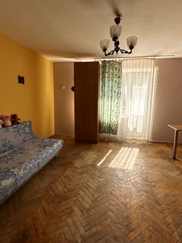 Копилівська вул., 31