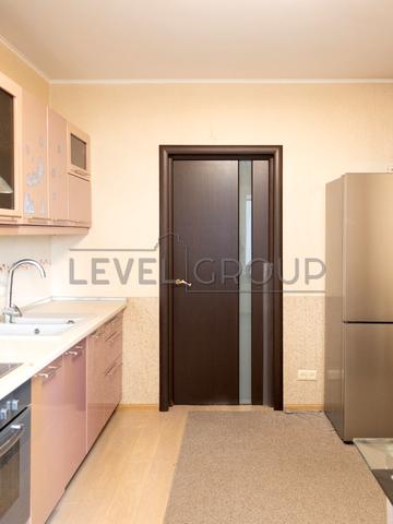 Європейського Союзу просп. (Правди), 31-А