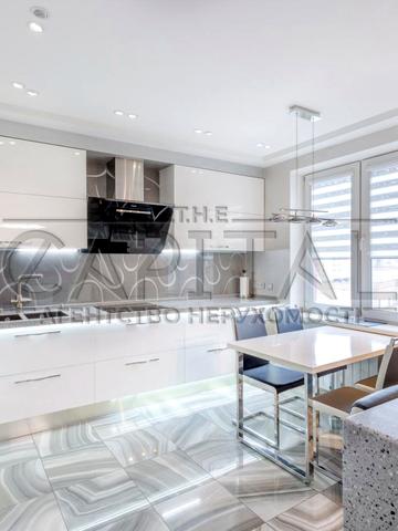 Дмитрівська вул., 75