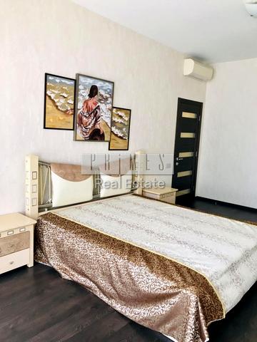 Андрія Верхогляда вул. (Михайла Драгомирова), 12