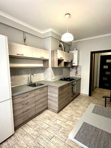 Авраама Лінкольна вул. (Димитрова), 6