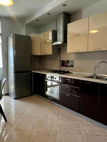 Пасічна вул., 169а