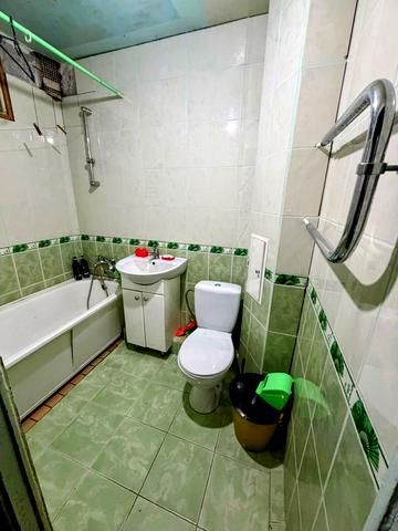 Нарбутівська вул., 200