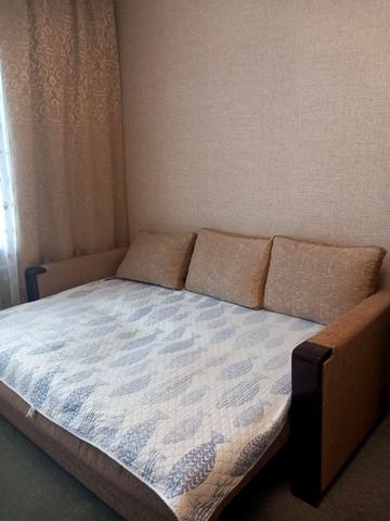 Йорданська вул. (Лайоша Гавро), 11