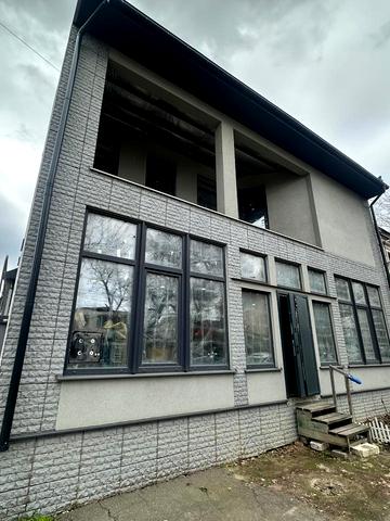 Велика Морська вул., 37