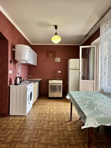 Новаторів вул., 22-В