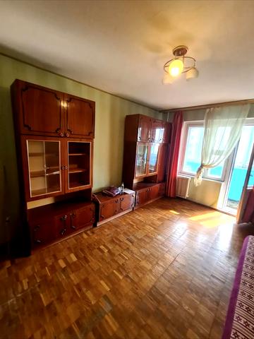 Райдужна вул., 37