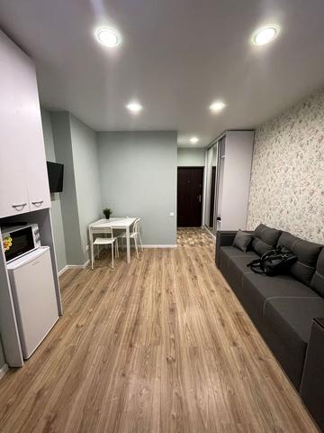 Академіка Шалімова вул., 70/2