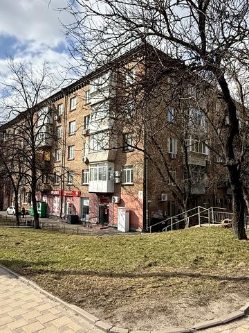 Миколи Міхновського бульв. (Дружби народів), 7