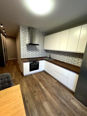 Камянська вул. (Дніпродзержинська), 128