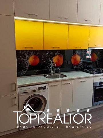 Мирна вул., (Будинок 1)