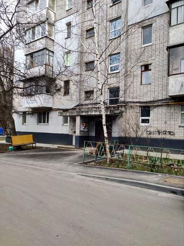 Бориса Мозолевського вул. (Корнійчука), 2