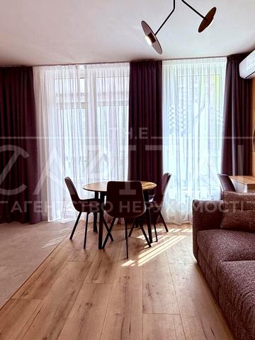 Олеся Бердника вул., 1