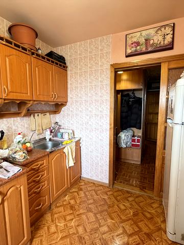 Євгена Чикаленка вул., 76а