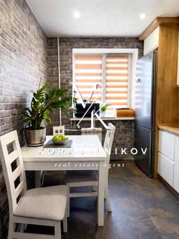 Половецька вул., 16