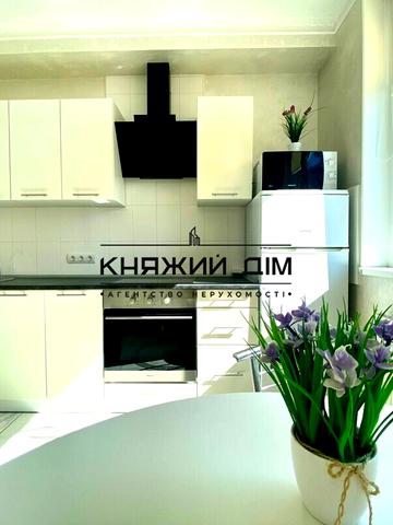 Юлії Здановської вул. (Ломоносова), 46/1