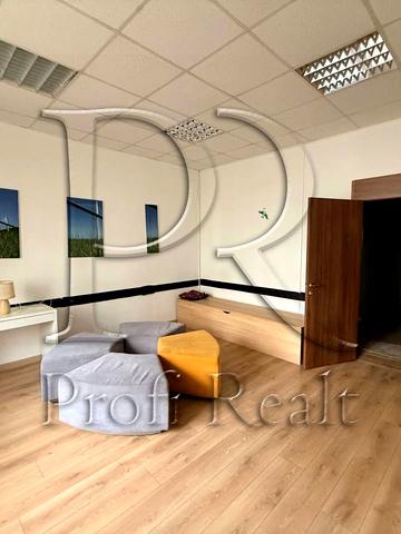 Івана Мазепи вул. (Січневого Повстання), 3