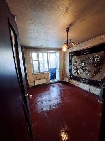 Електровозна вул., 19