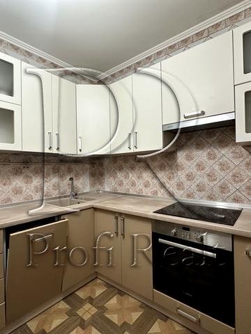 Академіка Заболотного вул., 66