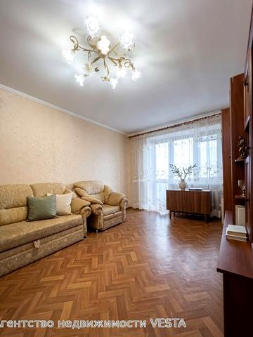 Щаслива вул., 5