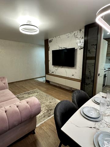 Євгенія Логінова вул. (Крилова), 12/4