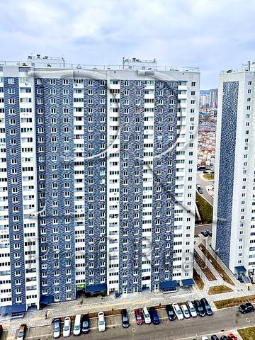 Сімї Кульженків вул. (Петра Дегтяренка), 21