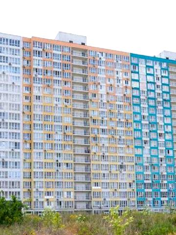 Перлинна вул., 11