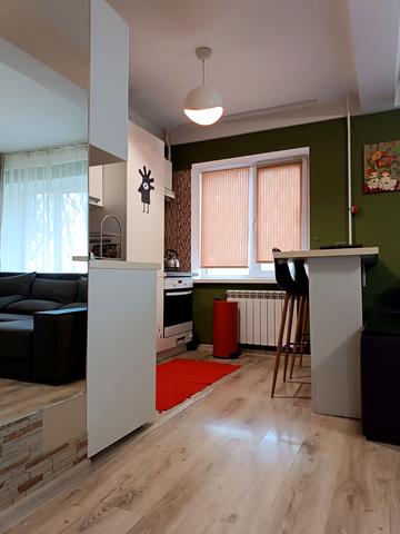 Васильківська вул., 49к2