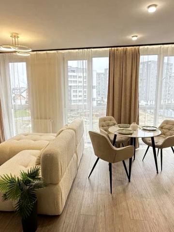 Володимира Великого вул. (Артема), 10-Б