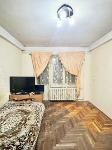 Перемоги вул., 71