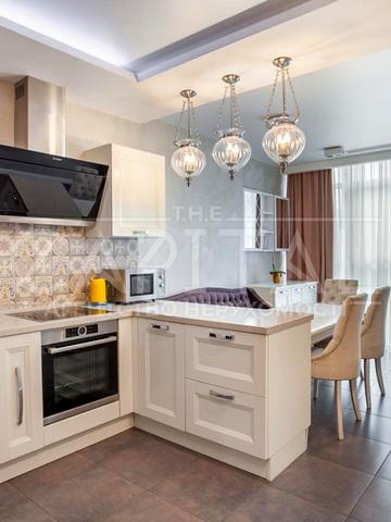 Андрія Верхогляда вул. (Михайла Драгомирова), 16