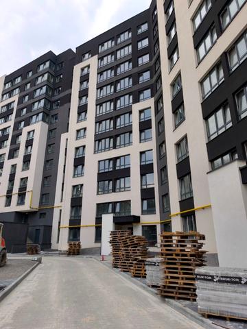 Львівська вул., (Будинок 2)