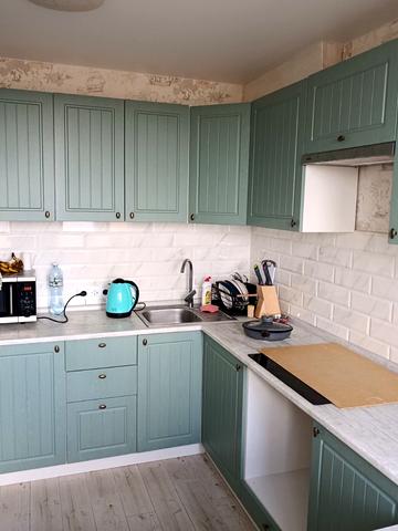 Довженка вул., 16