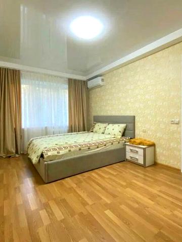 Дарницький бульв., 11