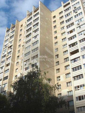 Предславинська вул., 25