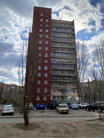 Гетьмана Петра Дорошенка вул. (Генерала Грушевого), 12