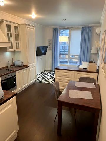 Анатолія Петрицького вул., 15-А