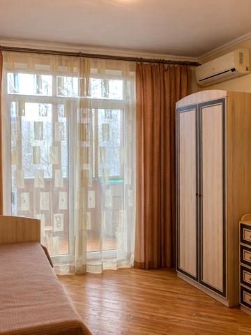 Ґарета Джонса вул. (Сімї Хохлових), 6-А