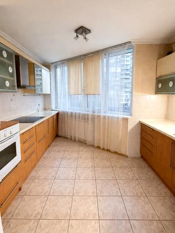 Радунська вул., 1/10