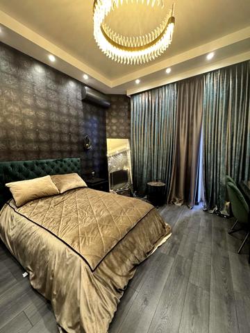 Торгова вул., 8