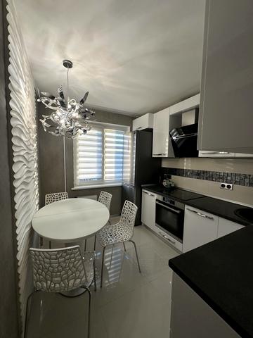 Тараскова вул., 10