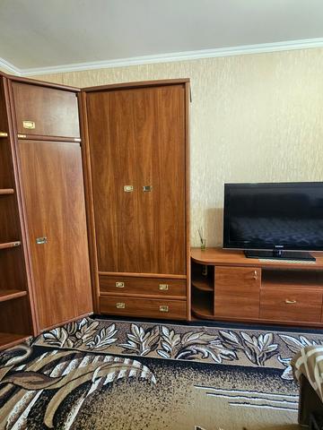 Валентинівська вул., 13а