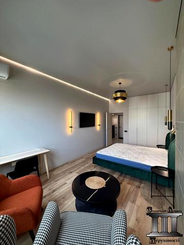 Берестейський просп. (Перемоги), 11 к1