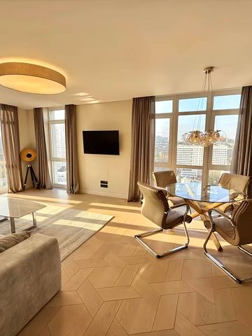 Андрія Верхогляда вул. (Михайла Драгомирова), 16-Б